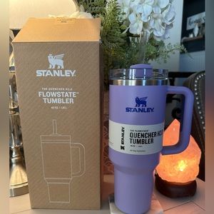 NEW 💜Lavender💜 Stanley 40oz Tumbler